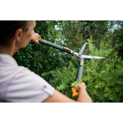 2. Fiskars 114800 Garden and Hedge Shears