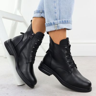 5. Black Women’s Ankle Boots Vinceza 26-58578