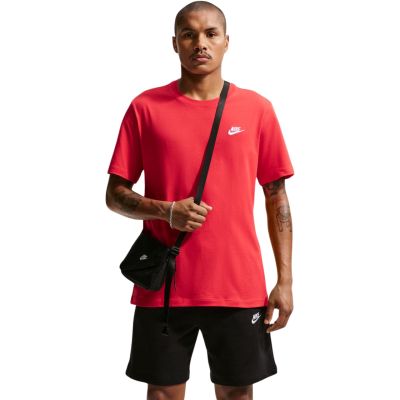 5. Nike Club Tee M AR4997 657