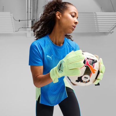 11. Puma Ultra Play RC 41952 02 Goalkeeper Gloves