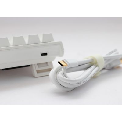 5. Ducky DKON2061ST Gaming Keyboard USB QWERTZ German White