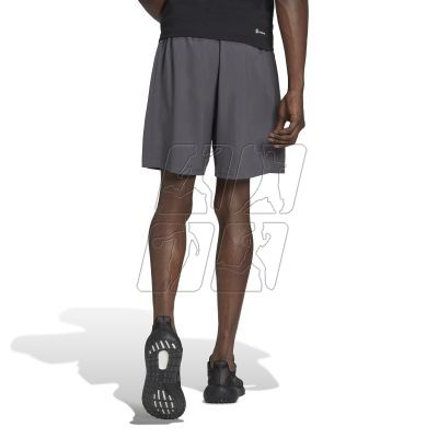 2. Adidas TR-ES Woven M shorts IC6978