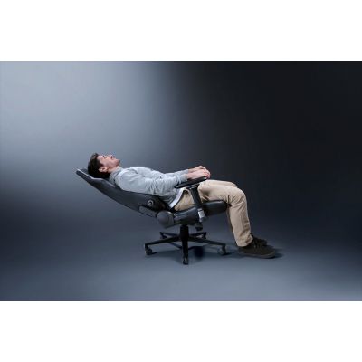 3. Razer Iskur V2 Gaming Chair Upholstered Seat Black