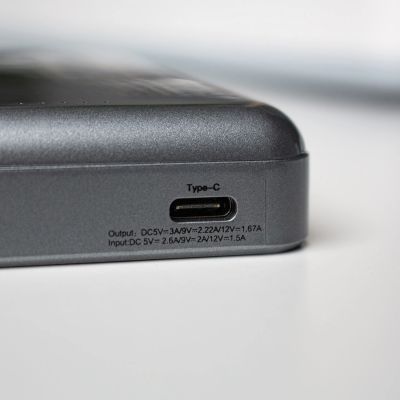 8. Dudao TGK1 power bank with MagSafe wireless charger 20W 10000mAh black (TGK1-black)