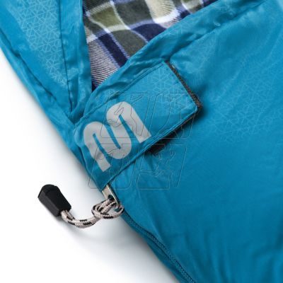 8. Sleeping bag Meteor Timber 81152