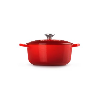 3. Le Creuset Signature Roaster Round 22cm Cherry
