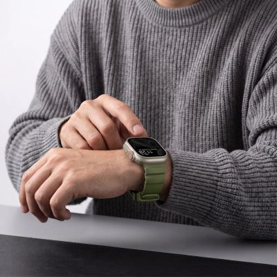8. Tech-Protect Motion Strap for Apple Watch 44 / 45 / 46 / 49 mm - Green