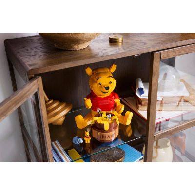 12. LEGO Disney 43300 - Winnie the Pooh