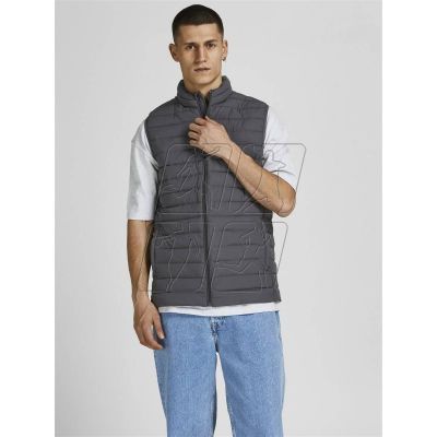 2. Jack &amp; Jones Jjerecycle Bodywarmer Noos M 12211132 vest