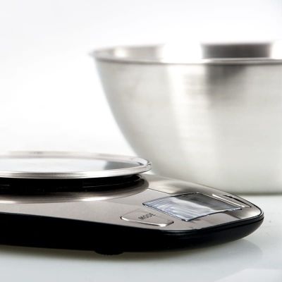 6. ELDOM ELECTRONIC KITCHEN SCALE WK320S RENA ACCURACY 1 G WEIGHT UP TO 5 KG LED DISPLAY STEEL WITH BOWL
