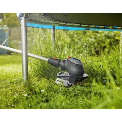 4. Gardena 9874-20 Brush Cutter/Trimmer 650W AC Black, Stainless Steel