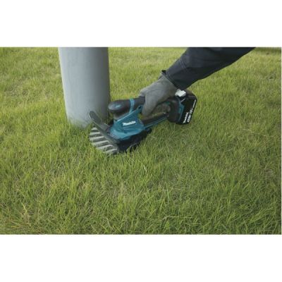 26. MAKITA DUM604ZX Cordless Grass Shears