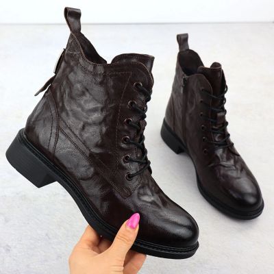 9. Women's leather work boots insulated brown Vinceza 86412