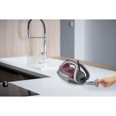 5. TEFAL FV6840E0 iron