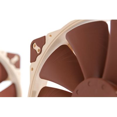 6. NOCTUA 200x200x30 mm NF-A20 PWM fan