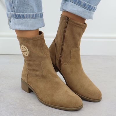 7. Jezzi W 198-28 JEZ432C suede ankle boots