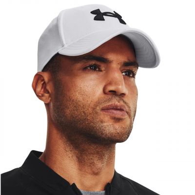 5. Under Armour Blitzing Cap M 1376700 100