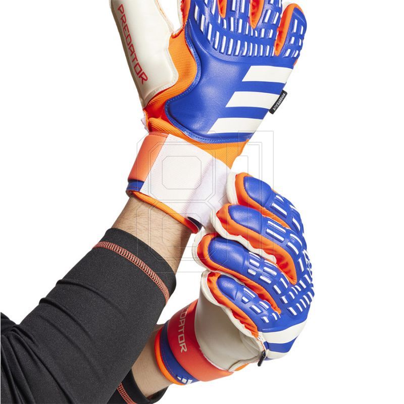 9. Adidas Predator GL Mtc Fs M IX3878 goalkeeper gloves