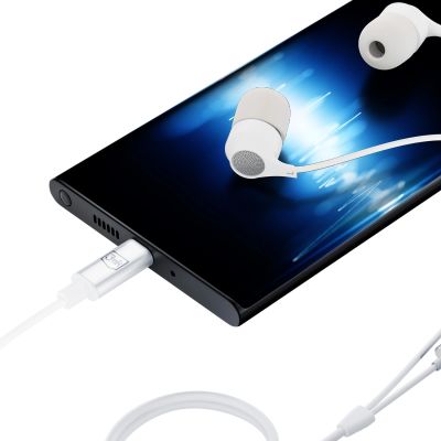 2. USB-C 3mk Wired Headphones - white