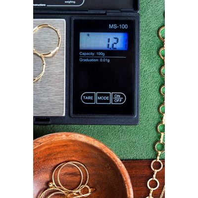 11. ADLER AD 3176 precision scale