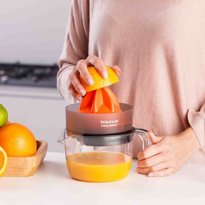 4. Taurus Citrus Compact Glass 30W Citrus Juicer