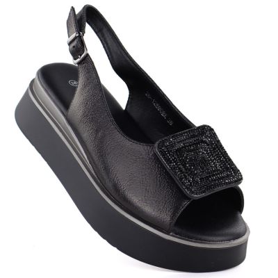 2. Women's sandals on a thick platform, black Potocki SZ12590