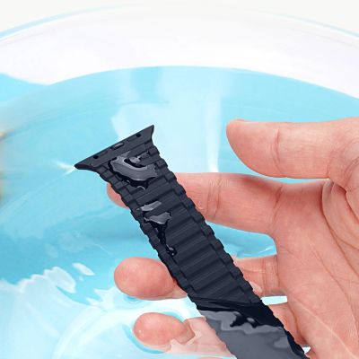 7. Dux Ducis Strap (Armor Version) Apple Watch Ultra, SE, 9, 8, 7, 6, 5, 4, 3, 2, 1 (49, 45, 44, 42 mm) Silicone Magnetic Band Bracelet Blue