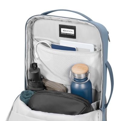 28. XD DESIGN AIR BACKPACK BLUE P706.3215