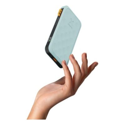 7. Xtorm FS5102U Lithium Polymer (LiPo) Power Bank 10000 mAh Marine