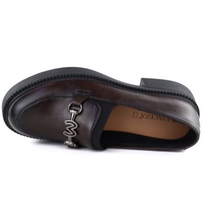 3. Women's leather loafers with thick soles, burgundy Vinceza 39985