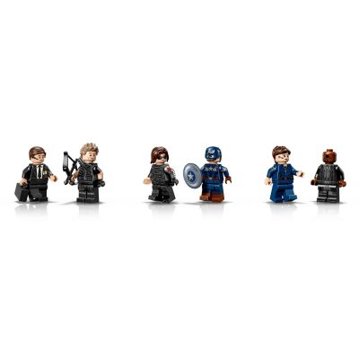 6. LEGO Marvel Super Heroes 76354 - SHIELD Helicarrier