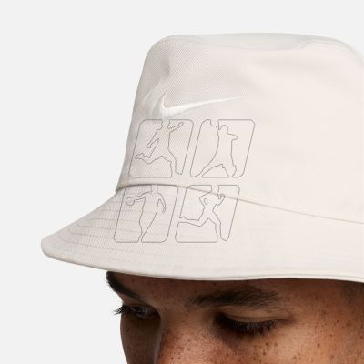 3. Nike Apex FB5382-104 hat