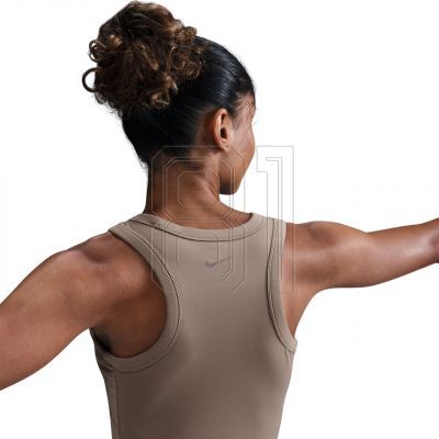 3. Nike Dri-Fit One Fitted Crop W T-shirt FN2806 233