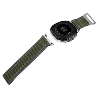 11. Spigen WBF0 Strap for Samsung Galaxy Watch 40/44/46 mm - Green