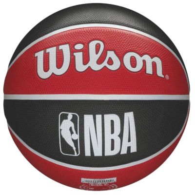 4. WILSON NBA CHICAGO BULLS BASKETBALL CARDBOARD PUMP