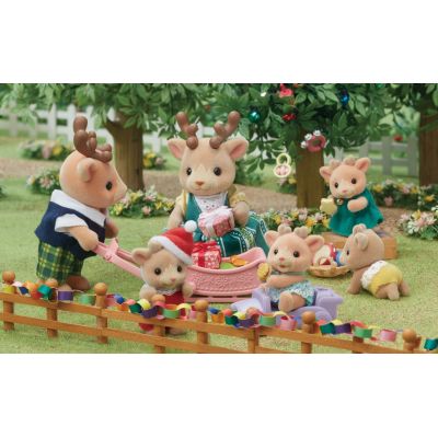 6. Sylvanian Families Reindeer Family 5692
