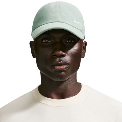 5. Nike Club Cap Green FZ5698 007