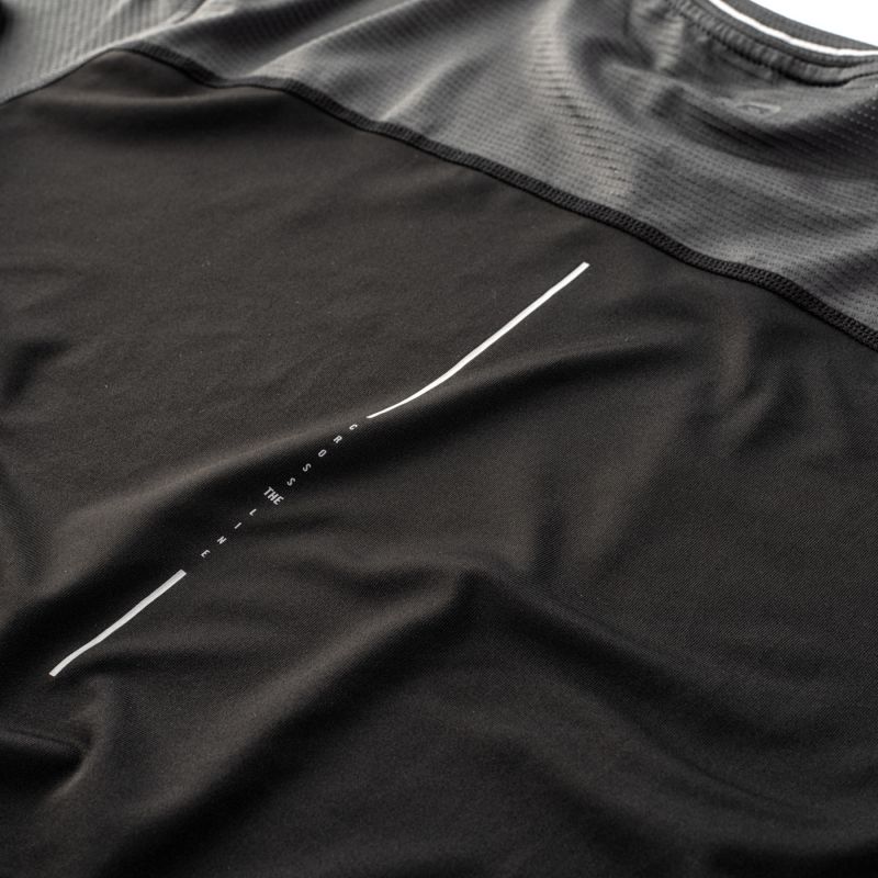 6. Iq Ilange T-shirt M 92800368460