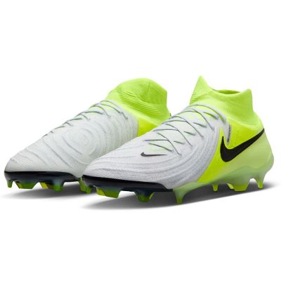 4. Nike Phantom Luna II Elite FG FJ2572-003 shoes