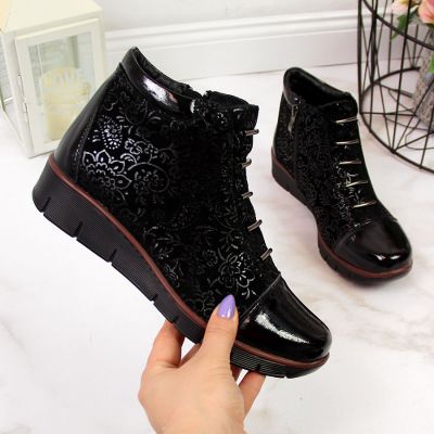 Women’s black insulated leather ankle boots with print, Filippo