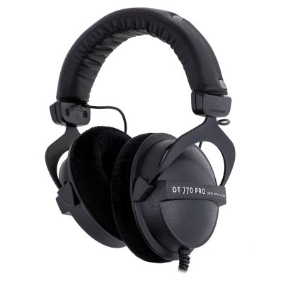 25. Beyerdynamic DT 770 PRO 80 OHM BLACK LIMITED EDITION - Closed studio headphones