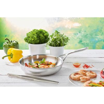 10. DEMEYERE Multiline 7 Frying Pan 40850-948-0 20cm