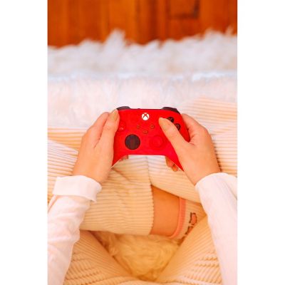 87. Microsoft Xbox Series Controller - Pulsating Red
