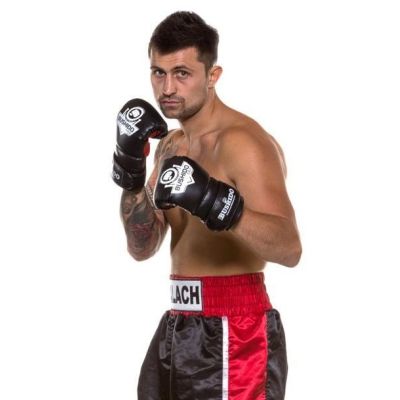 13. Mitts Red - One size fits all