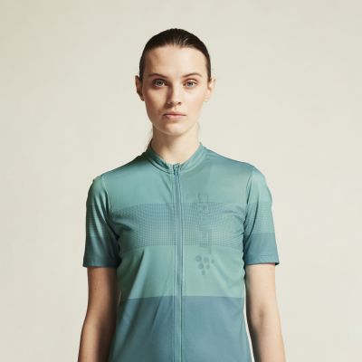 6. Women's CORE ENDUR LOGO JERSEY W Short Sleeve T-Shirt