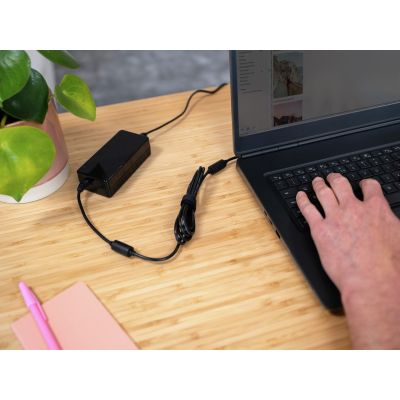 5. Trust Primo Power Adapter/Inverter Internal 90W Black