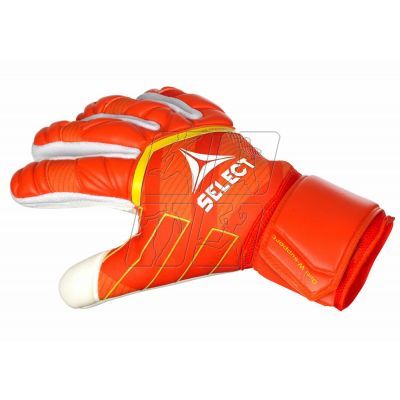 4. Select 34 Protection v24 T26-18453 goalkeeper gloves