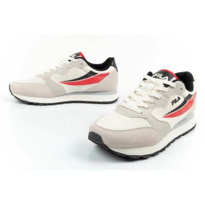 8. Fila Hypert men's sports shoes sneakers fashionable beige comfortable lightweight