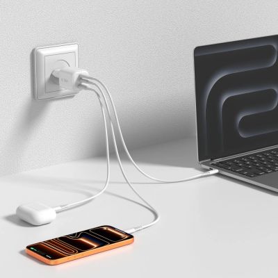 7. Tech-Protect NCA100W-GaN 3-Port PD 3.2 100W / QC3.0 Wall Charger - White