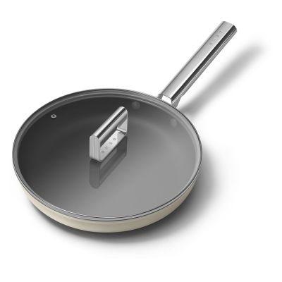 6. Smeg FPF2002CRM frying pan